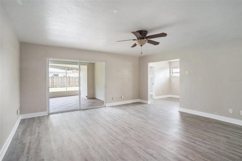 Casa en alquiler en Tampa, Florida, 3 dormitorios, 171.13 m2 № 1650956 - foto 6