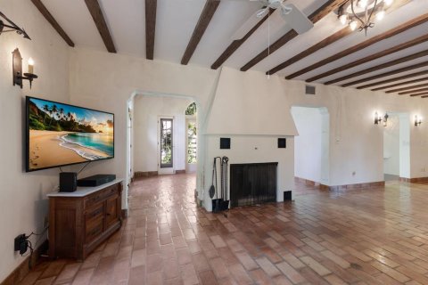House in Sarasota, Florida 3 bedrooms, 240.9 sq.m. № 1877349 - photo 13