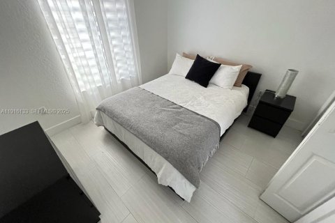 Townhouse in Doral, Florida 3 bedrooms, 135.82 sq.m. № 1986993 - photo 11