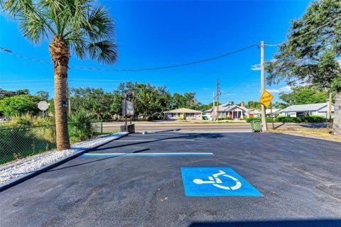Immobilier commercial à louer à Sarasota, Floride: 92.9 m2 № 2415187 - photo 15