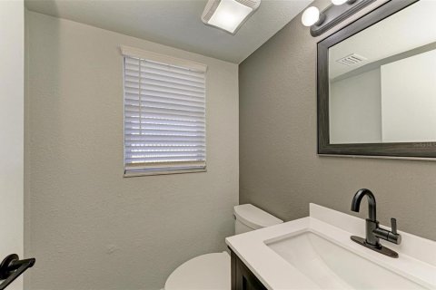 Immobilier commercial à louer à Sarasota, Floride: 92.9 m2 № 2415187 - photo 14