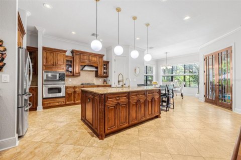 House in Tampa, Florida 4 bedrooms, 371.42 sq.m. № 1869127 - photo 18