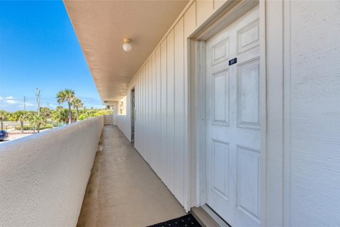 Condominio en venta en Ormond Beach, Florida, 1 dormitorio, 85.84 m2 № 2134791 - foto 2