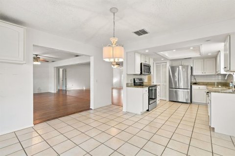 Villa ou maison à vendre à Palm Harbor, Floride: 3 chambres, 193.79 m2 № 2429284 - photo 10