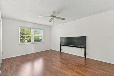 Villa ou maison à vendre à Palm Harbor, Floride: 3 chambres, 193.79 m2 № 2429284 - photo 21