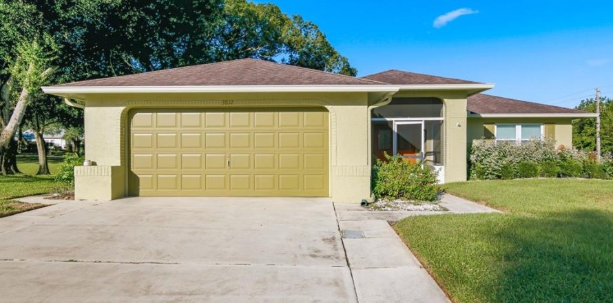 Villa ou maison à Palm Harbor, Floride 3 chambres, 193.79 m2 № 2429284