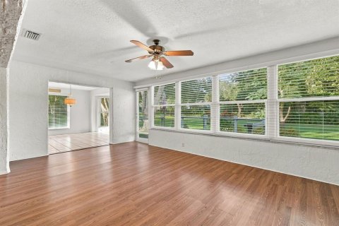 Villa ou maison à vendre à Palm Harbor, Floride: 3 chambres, 193.79 m2 № 2429284 - photo 6