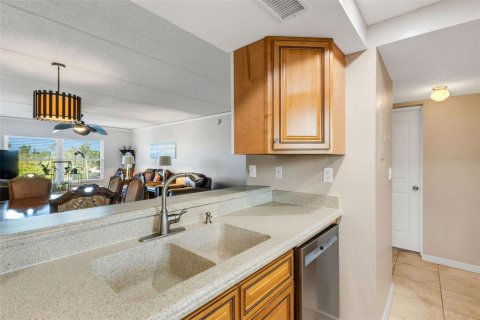 Copropriété à vendre à Largo, Floride: 2 chambres, 121.14 m2 № 2101361 - photo 8