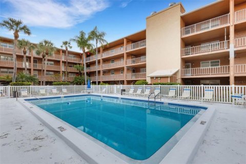 Copropriété à vendre à Largo, Floride: 2 chambres, 121.14 m2 № 2101361 - photo 17