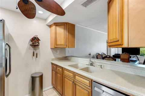 Copropriété à vendre à Largo, Floride: 2 chambres, 121.14 m2 № 2101361 - photo 6