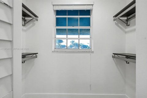 Townhouse in Cooper City, Florida 3 bedrooms, 120.96 sq.m. № 2043644 - photo 12