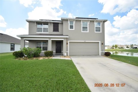 Casa en alquiler en Zephyrhills, Florida, 5 dormitorios, 242.01 m2 № 1914437 - foto 1