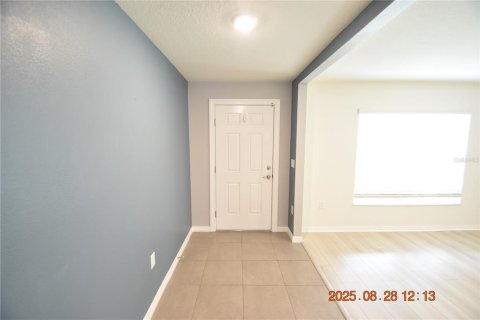 Casa en alquiler en Zephyrhills, Florida, 5 dormitorios, 242.01 m2 № 1914437 - foto 2