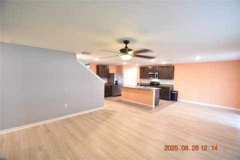 Casa en alquiler en Zephyrhills, Florida, 5 dormitorios, 242.01 m2 № 1914437 - foto 9