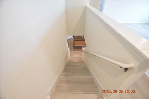 Casa en alquiler en Zephyrhills, Florida, 5 dormitorios, 242.01 m2 № 1914437 - foto 25