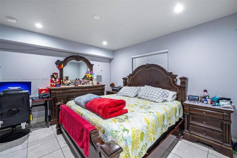 Commercial property in Miami, Florida 194.26 sq.m. № 1862689 - photo 11