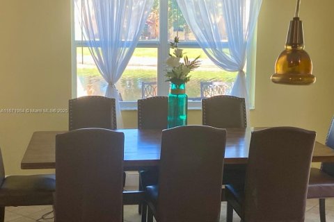 Купить таунхаус в Дирфилд-Бич, Флорида 1 комната, 168.15м2, № 2037998 - фото 18