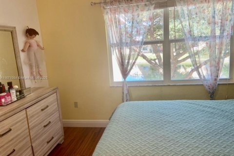 Купить таунхаус в Дирфилд-Бич, Флорида 1 комната, 168.15м2, № 2037998 - фото 25