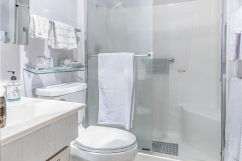 Condo in Saint Petersburg, Florida, 2 bedrooms  № 1562296 - photo 22