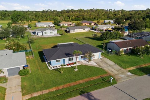 Купить виллу или дом в Норт-Порт, Флорида 8 комнат, 173.54м2, № 2310772 - фото 8