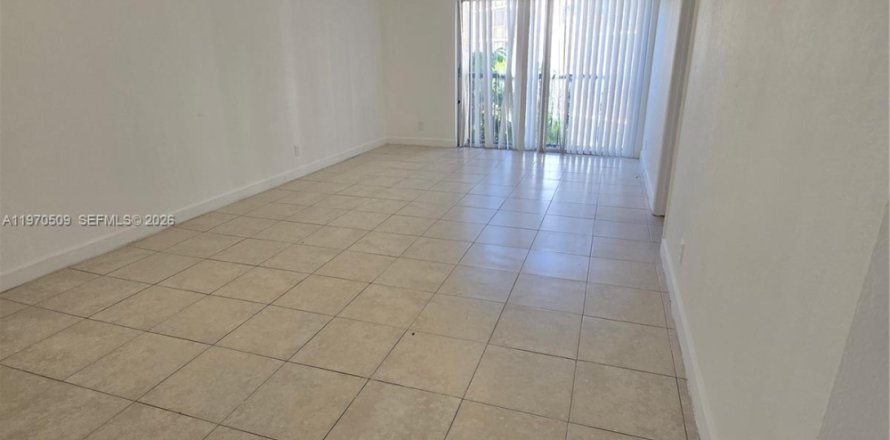 Condominio en Miramar, Florida, 2 dormitorios № 2033792