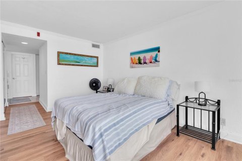 Купить кондоминиум в Трежер-Айленд, Флорида 3 комнаты, 85.01м2, № 1662327 - фото 17