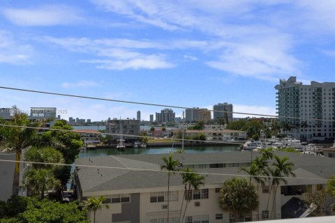 Copropriété à vendre à North Bay Village, Floride: 1 chambre, 70.61 m2 № 1922767 - photo 17