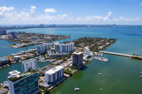 Copropriété à vendre à North Bay Village, Floride: 1 chambre, 70.61 m2 № 1922767 - photo 5