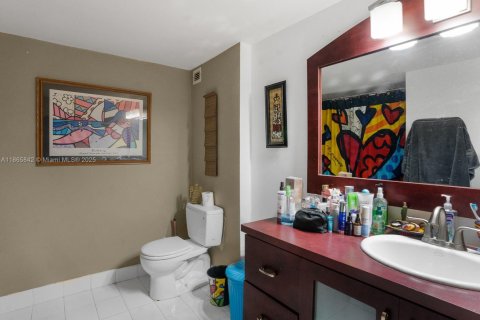 Copropriété à vendre à North Bay Village, Floride: 1 chambre, 70.61 m2 № 1922767 - photo 29