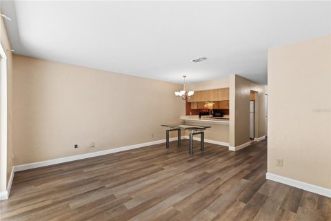 Condominio en venta en Gainesville, Florida, 2 dormitorios, 101.08 m2 № 1870184 - foto 3