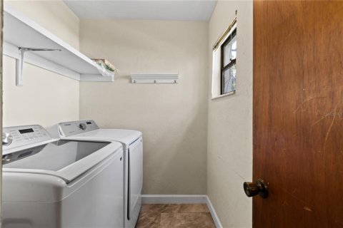Condominio en venta en Gainesville, Florida, 2 dormitorios, 101.08 m2 № 1870184 - foto 9
