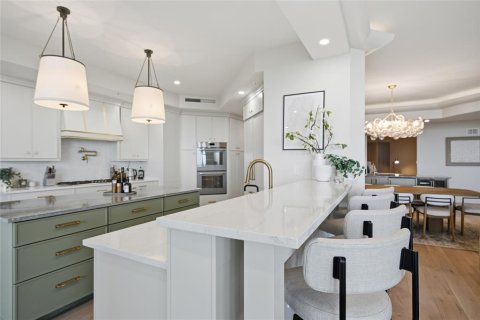 Condominio en venta en Sarasota, Florida, 3 dormitorios, 311.41 m2 № 2092940 - foto 19
