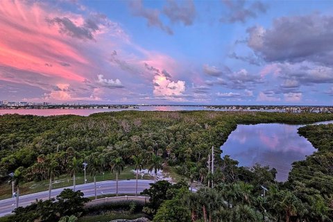 Copropriété à vendre à Sarasota, Floride: 2 chambres, 311.41 m2 № 2092940 - photo 20