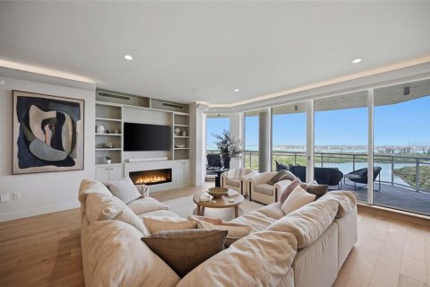 Condominio en venta en Sarasota, Florida, 3 dormitorios, 311.41 m2 № 2092940 - foto 15