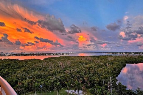 Copropriété à vendre à Sarasota, Floride: 2 chambres, 311.41 m2 № 2092940 - photo 24