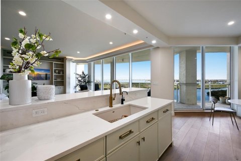 Condominio en venta en Sarasota, Florida, 3 dormitorios, 311.41 m2 № 2092940 - foto 24