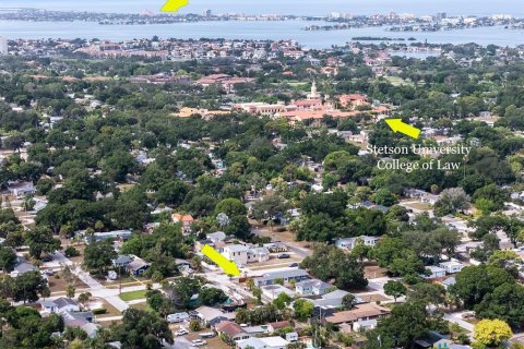 House in Gulfport, Florida 3 bedrooms, 130.43 sq.m. № 2197716 - photo 30