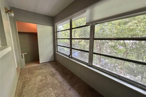 Condo in Clearwater, Florida, 1 bedroom  № 2394407 - photo 11