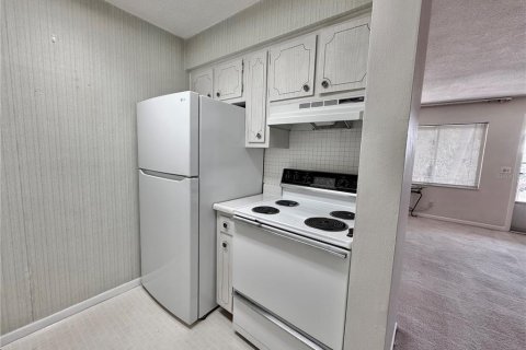 Condo in Clearwater, Florida, 1 bedroom  № 2394407 - photo 6