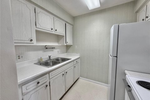 Condo in Clearwater, Florida, 1 bedroom  № 2394407 - photo 5