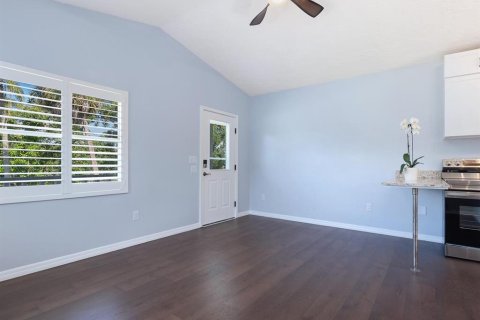 Casa en venta en Sarasota, Florida, 1 dormitorio, 29.73 m2 № 1880445 - foto 4