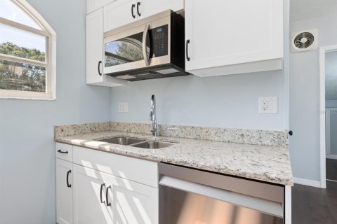 Casa en venta en Sarasota, Florida, 1 dormitorio, 29.73 m2 № 1880445 - foto 9