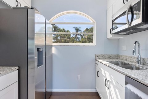 Casa en venta en Sarasota, Florida, 1 dormitorio, 29.73 m2 № 1880445 - foto 7