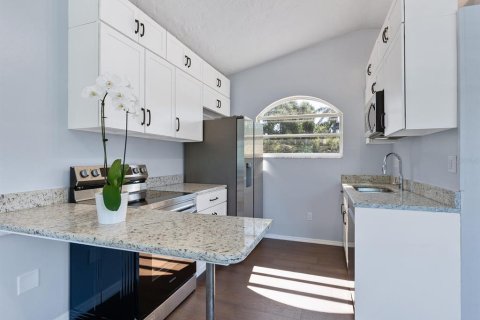 Casa en venta en Sarasota, Florida, 1 dormitorio, 29.73 m2 № 1880445 - foto 6