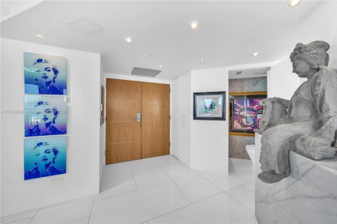 Condominio en venta en Miami Beach, Florida, 3 dormitorios, 144.83 m2 № 1937926 - foto 4