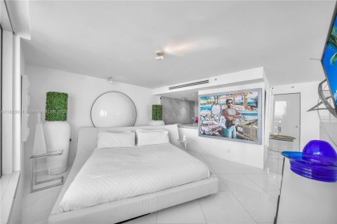 Condominio en venta en Miami Beach, Florida, 3 dormitorios, 144.83 m2 № 1937926 - foto 17