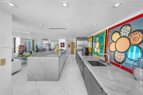 Condominio en venta en Miami Beach, Florida, 3 dormitorios, 144.83 m2 № 1937926 - foto 13
