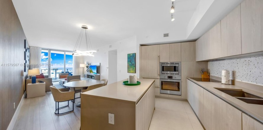 Condo à Hollywood, Floride, 1 chambre № 1812265