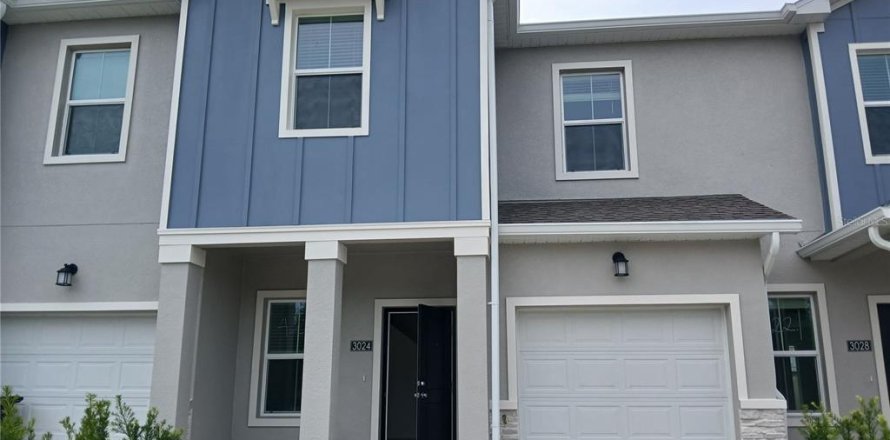 Adosado en Kissimmee, Florida 3 dormitorios, 183.57 m2 № 1917295