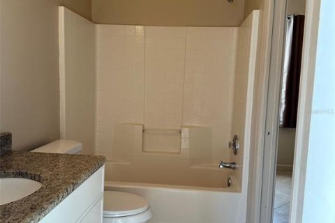House in Davenport, Florida 5 bedrooms, 169.55 sq.m. № 1797799 - photo 29